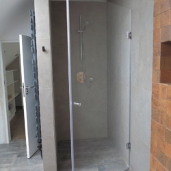 Szklane drzwi do prysznica
